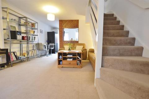 6 Moncrieff Close, London, E6 5TF