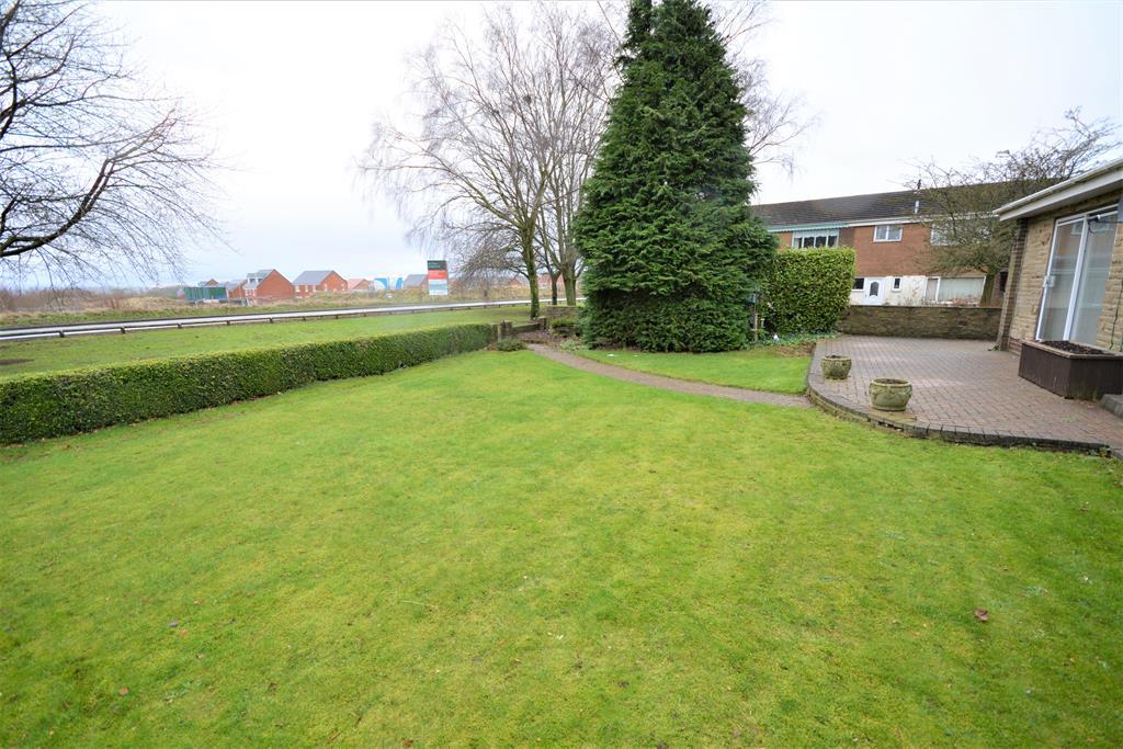 Glaisdale Gardens, Shildon, DL4 2NA 3 bed bungalow £180,000