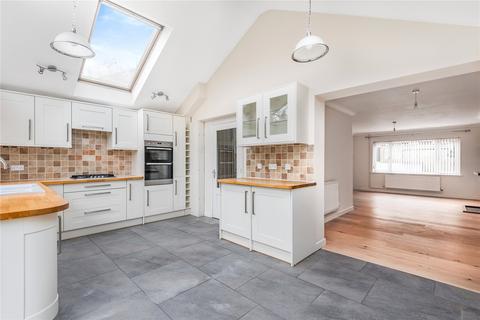24 Beeches Road, Cirencester, GL7 1BW