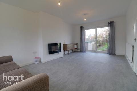10 Alexandria Drive, Rayleigh, SS6 9ED