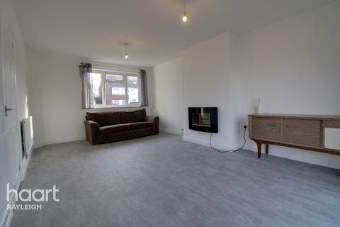 10 Alexandria Drive, Rayleigh, SS6 9ED