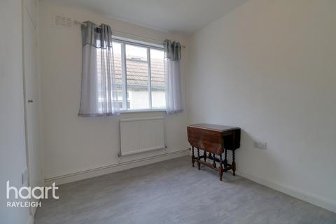 10 Alexandria Drive, Rayleigh, SS6 9ED