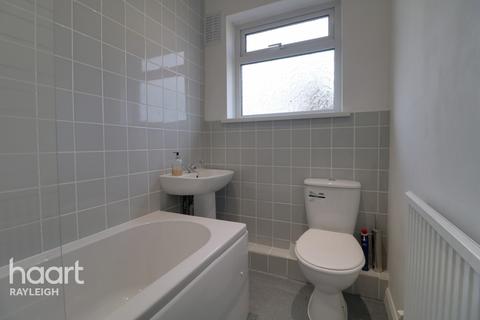 10 Alexandria Drive, Rayleigh, SS6 9ED