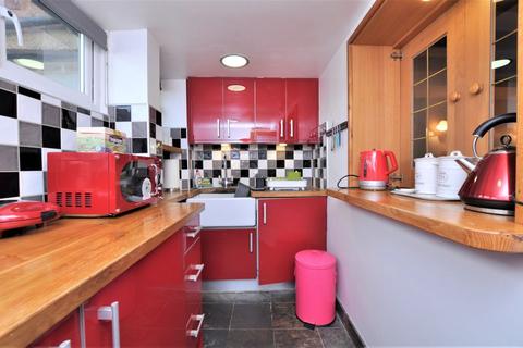 52 Cliff Street, Whitby, YO21 3DD