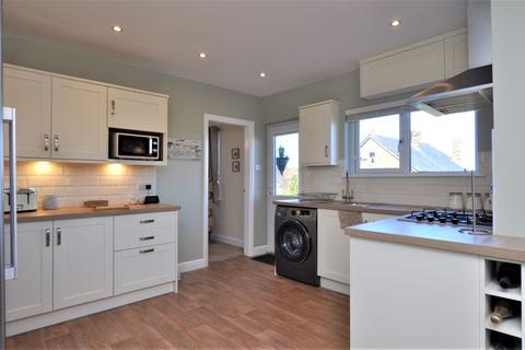 2 Birch Avenue, Sleights, Whitby, YO22 5DA