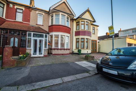 43 Lynford Gardens, Ilford, IG3 9LY