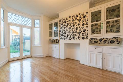 43 Lynford Gardens, Ilford, IG3 9LY