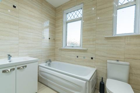 43 Lynford Gardens, Ilford, IG3 9LY
