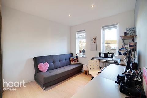 25 Claudius Way, Witham, CM8 1PY
