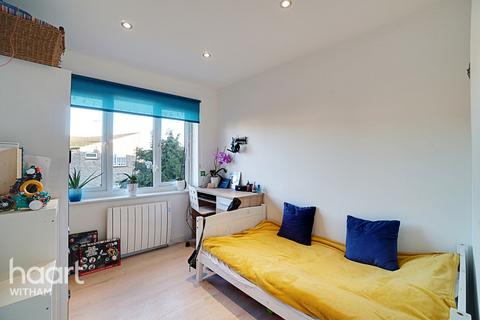 25 Claudius Way, Witham, CM8 1PY