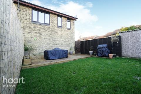 25 Claudius Way, Witham, CM8 1PY