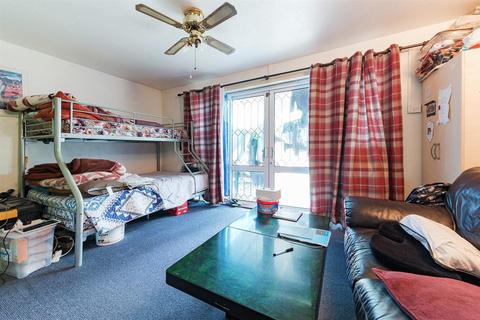 61 Clare Road, Hounslow, TW4 7AT