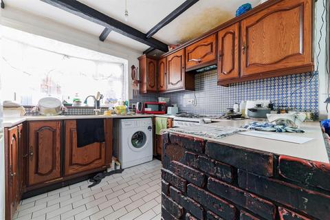 61 Clare Road, Hounslow, TW4 7AT