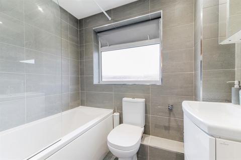 12 Target Close, Feltham, TW14 9TF