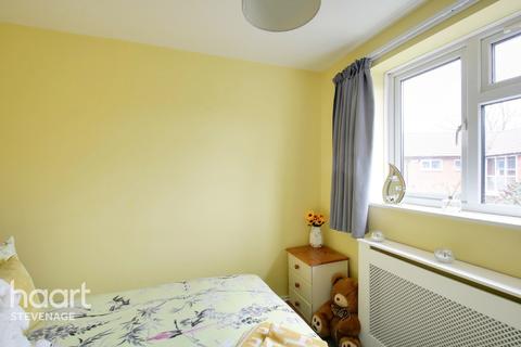 1 Tye End, Stevenage, SG2 8TU