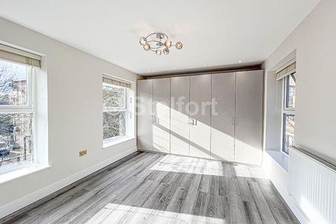 2 bedroom apartment to rent, Fonthill Road, London, N4