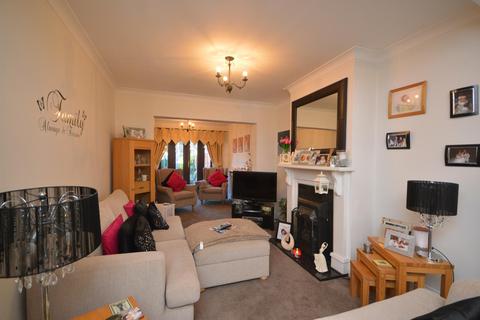 100 Amery Gardens, Romford, RM2 6RR