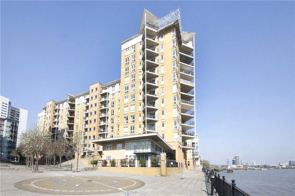 Studley Court, Virginia Quay, Canary... 2 bed apartment £1,712 pcm (£