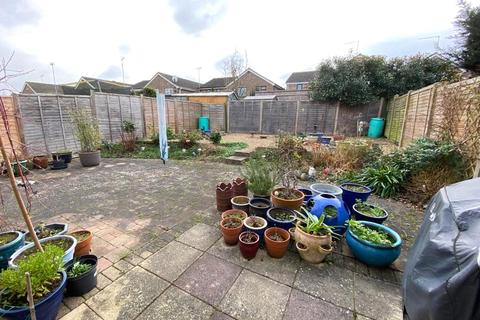 14 Benning Way, Wokingham, RG40 1XX