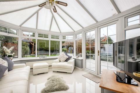 12 Burgess Croft, Solihull, B92 0QJ