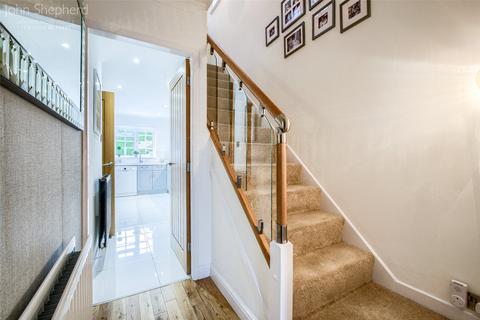 12 Burgess Croft, Solihull, B92 0QJ