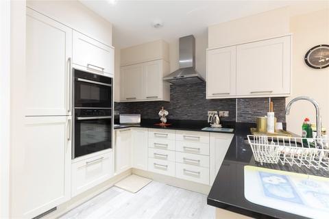 1 bedroom apartment for sale - Stratton Court, Stratton, Cirencester, GL7