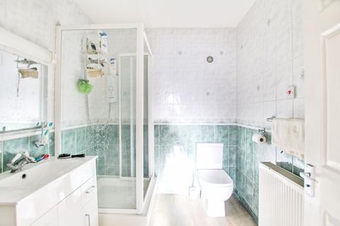 33 Highmead, London, SE18 2DH