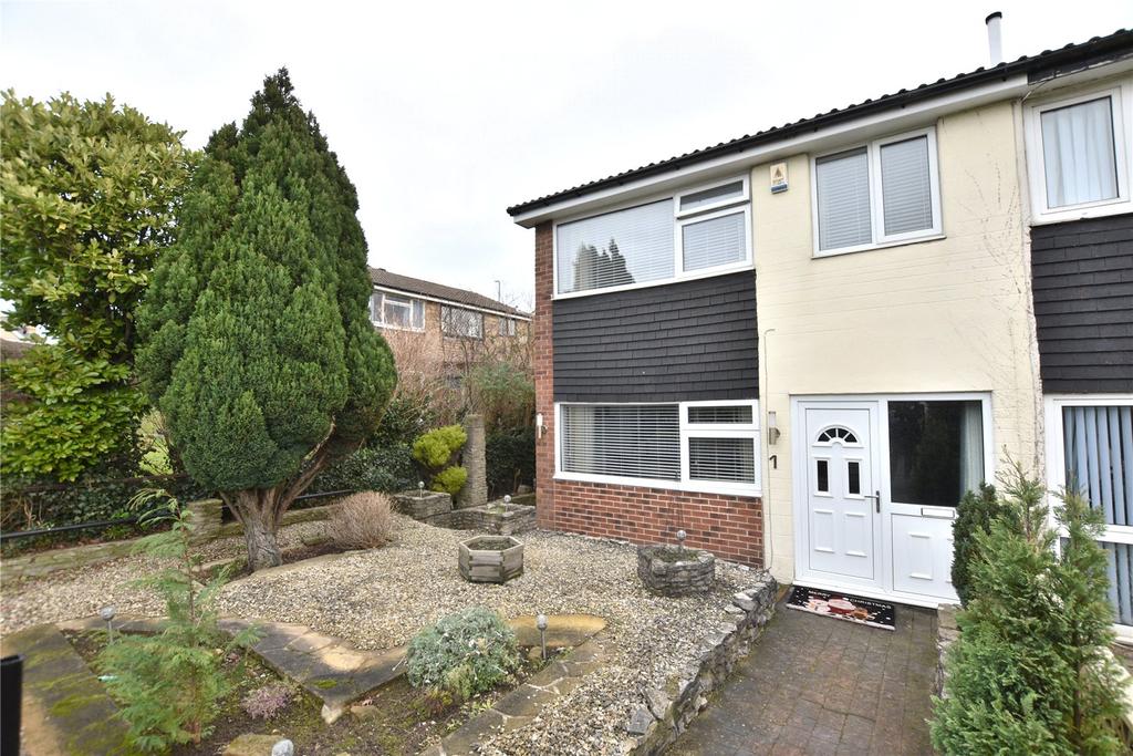Garland Drive, Leeds 3 bed terraced house £200,000