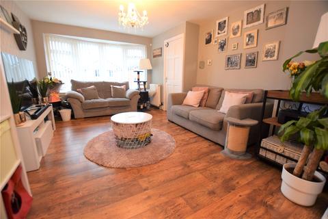 2 Cliffe Park Close, Leeds, LS12 4XD