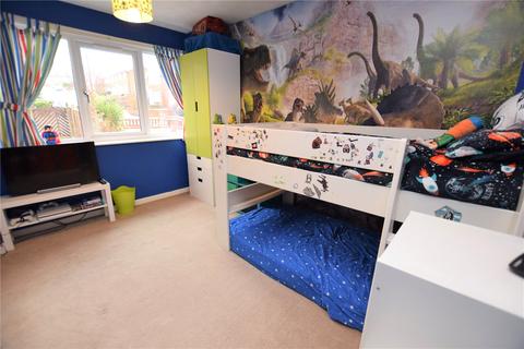 2 Cliffe Park Close, Leeds, LS12 4XD