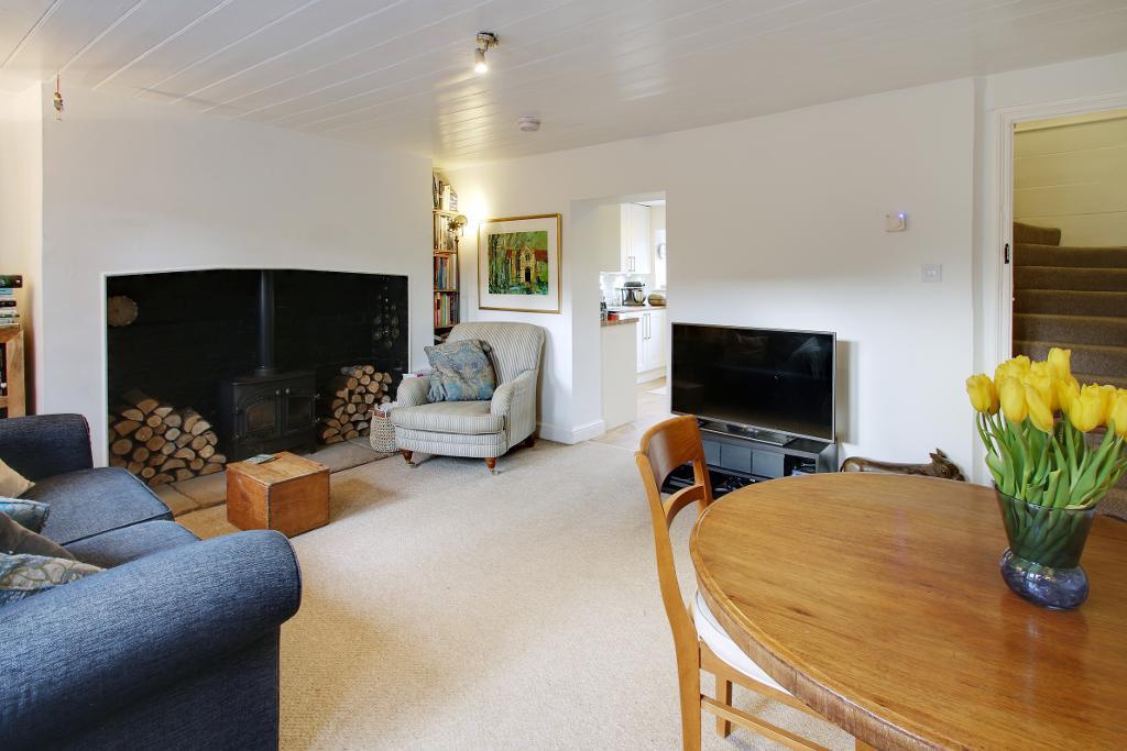 Burgh Hill Cottages, Burgh Hill, Etchingham, Kent, TN19 7PB 3 bed