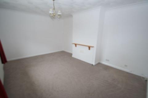 2 bedroom apartment to rent, Drake Avenue, Worthing