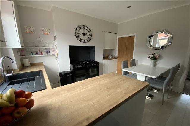 Kitchen dining room