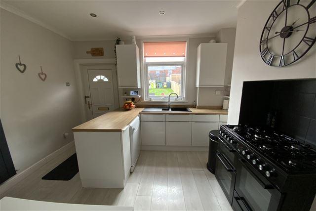 Kitchen dining room