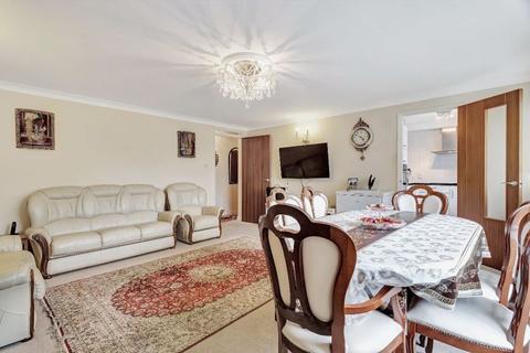 87 Homefield Park, Sutton, SM1 2DY