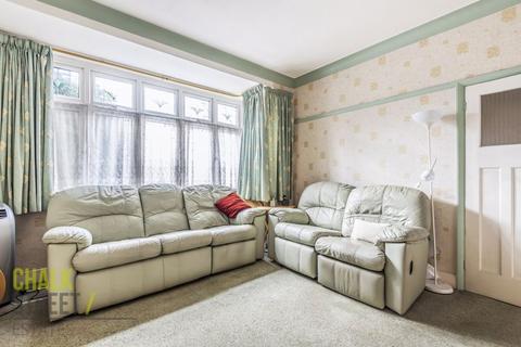 12 Compton Avenue, Romford, RM2 6ET