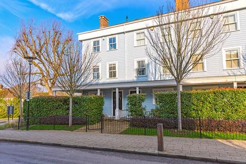 1 Sherbrooke Way, Worcester Park, KT4 8BG