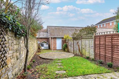 1 Sherbrooke Way, Worcester Park, KT4 8BG