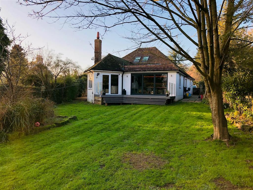 Limes Lane, Buxted, Uckfield 5 bed detached house £725,000