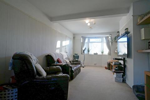 27 Mount Avenue, London, E4 6SY