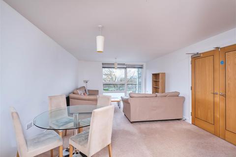 17, Queen Square Apartments Bell Avenue, Bristol, BS1 4AP