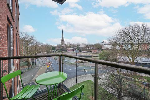 17, Queen Square Apartments Bell Avenue, Bristol, BS1 4AP