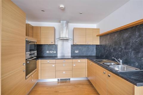 17, Queen Square Apartments Bell Avenue, Bristol, BS1 4AP