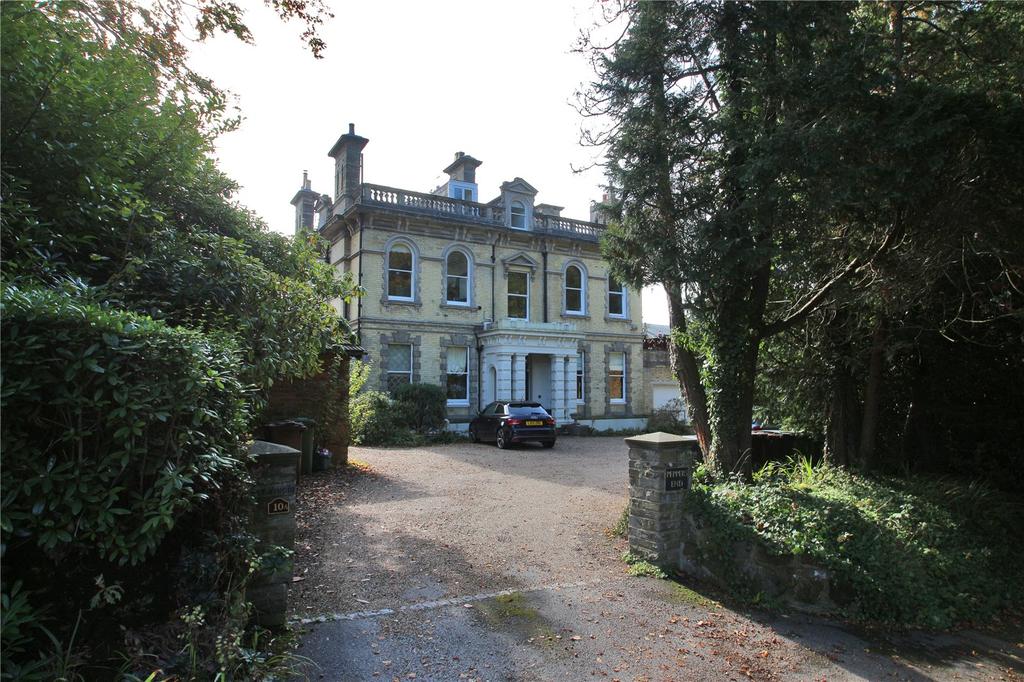10 Hungershall Park