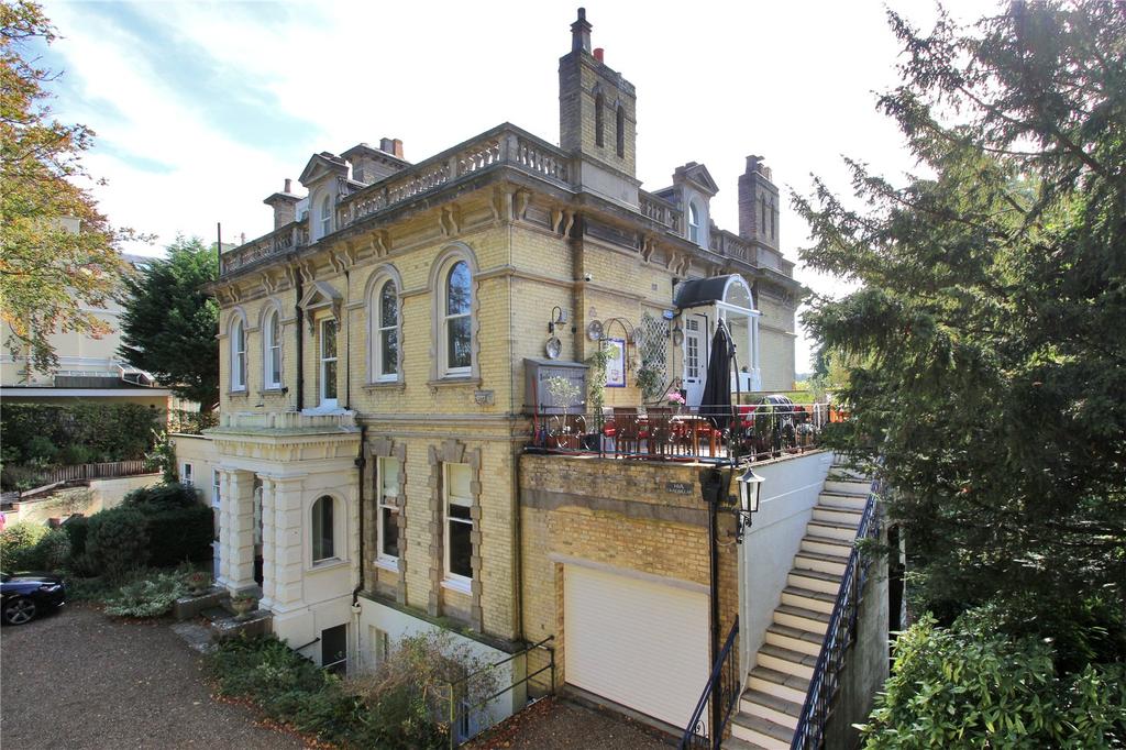 Hungershall Park, Tunbridge Wells, Kent, TN4 5 bed duplex £1,175,000
