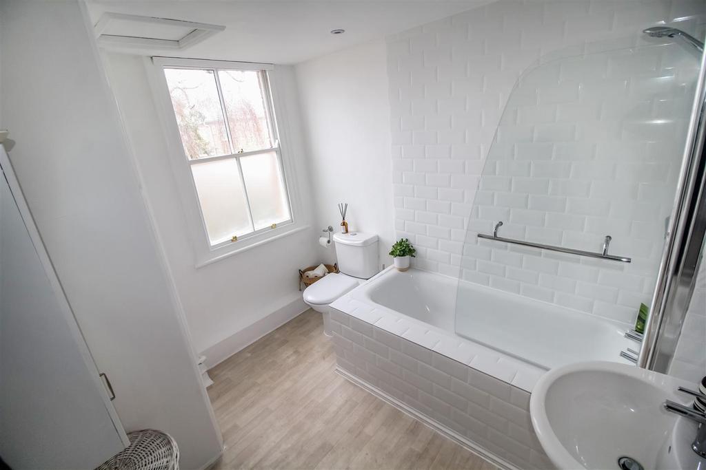 Bathroom.jpeg