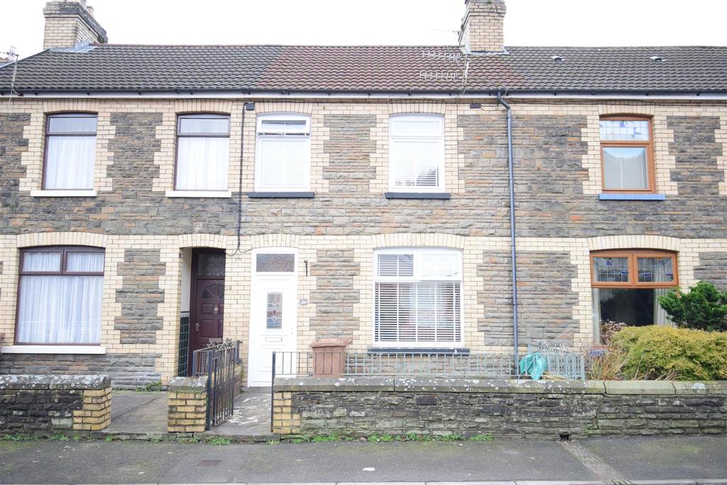 Garden Street, Llanbradach, Caerphilly 3 bed terraced house £177,500