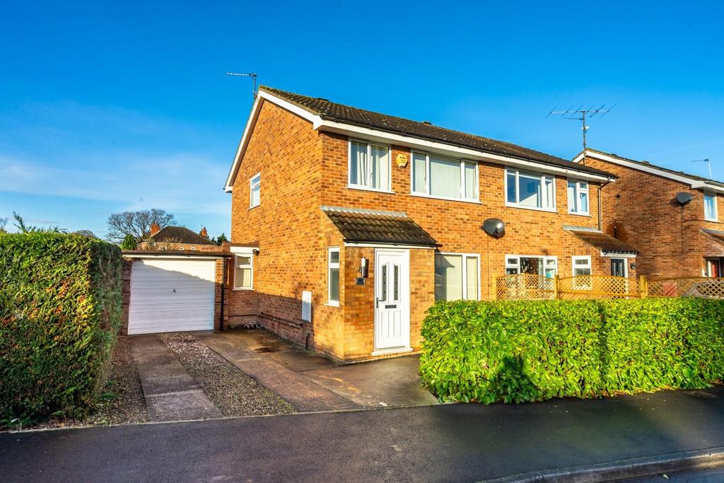 West Nooks, Haxby, York 3 bed semidetached house £280,000