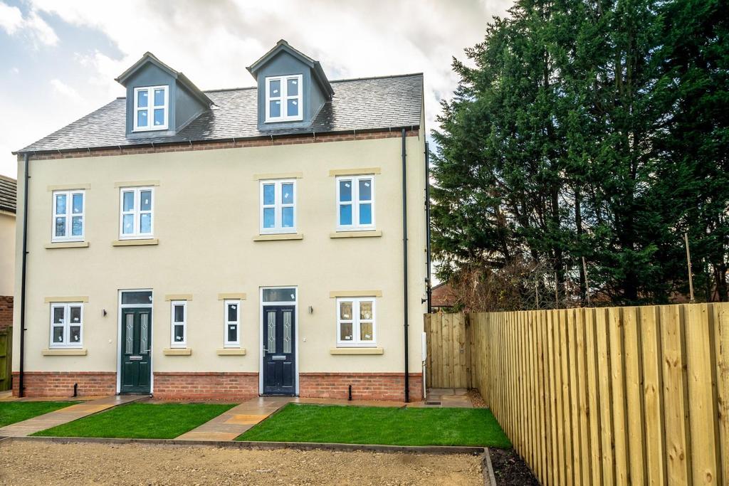 Moor Lyne, Green Lane, York 3 bed semidetached house £275,000