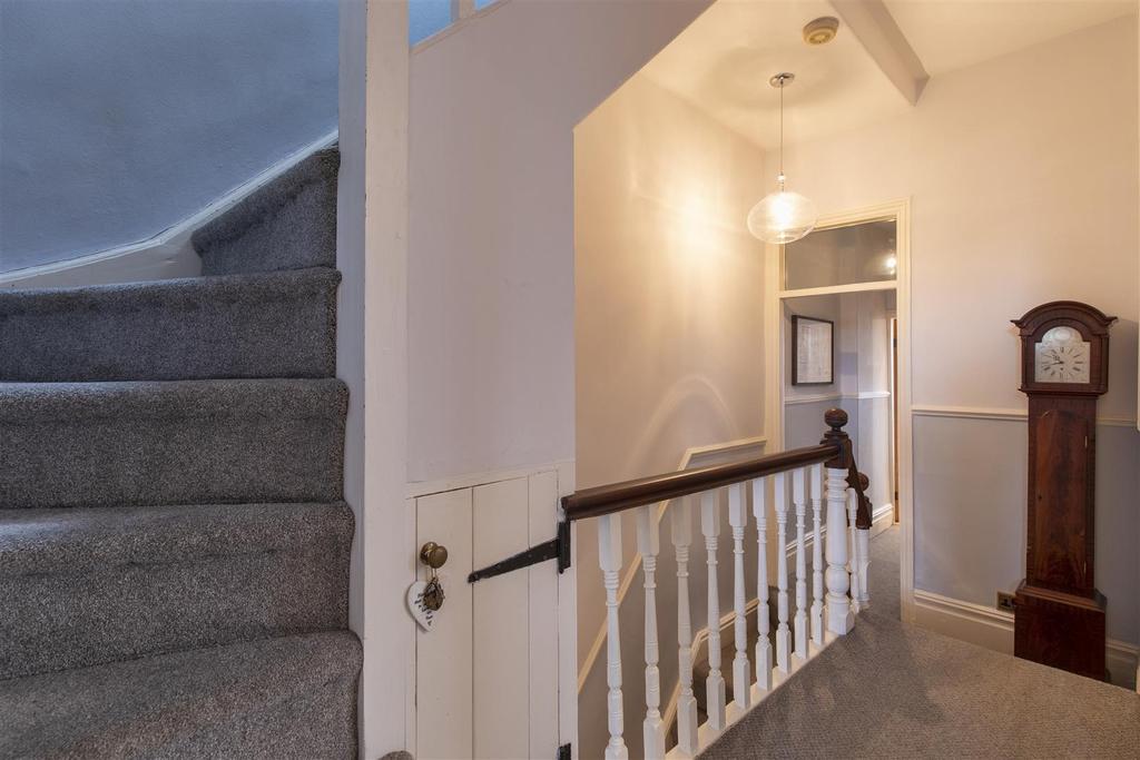 Landing - 1st Floor